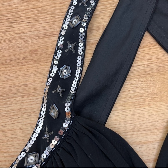 NW NIGHTWAY Black Bejeweled Evening Gown. Size 8. Criss-cross straps over back - Picture 6 of 10
